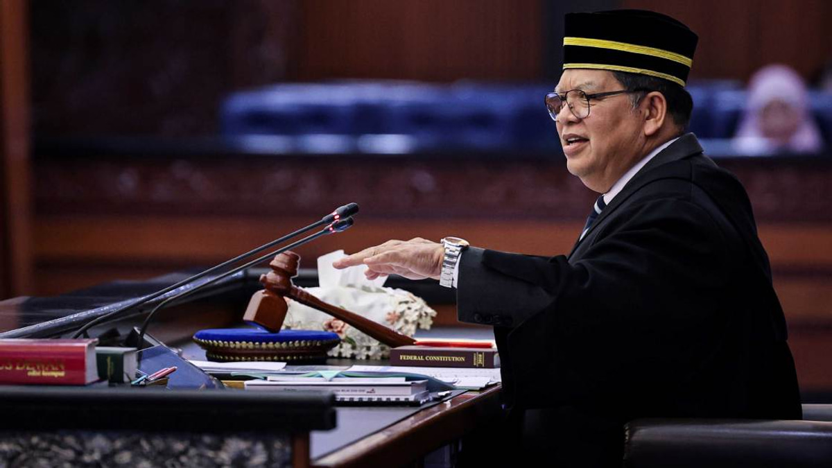 Speaker Johari Urges MPs to Attend Parliament, Warns Against Unjustified Absences