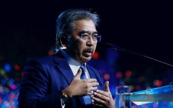 Malaysia Weighs EV Levy Options to Fund Charging Network While Managing Public Costs
