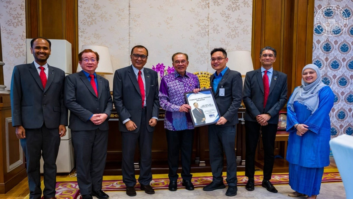 AI Skills and Professional Talent Development Central to PM Anwar's Vision for Malaysia