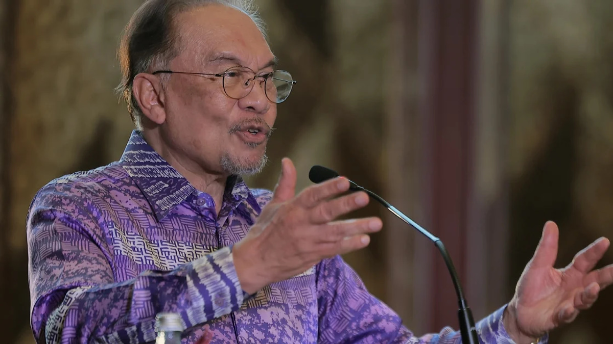 Anwar Ibrahim to Deepen Malaysia-Russia Ties During Kazan Visit