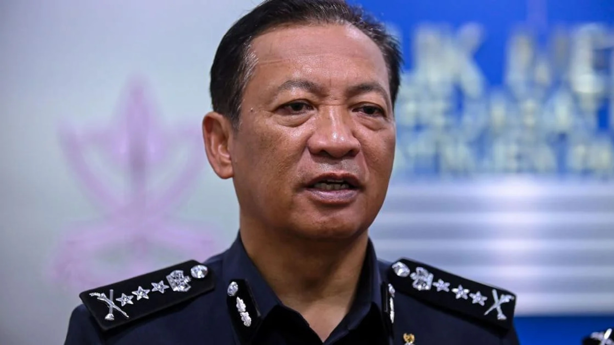 Nine held in Pekan fake medical certificate racket