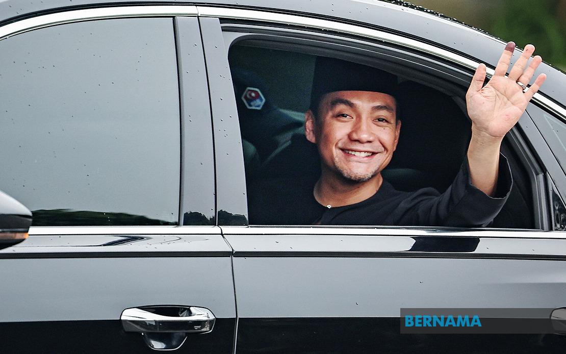 Onn Hafiz Sworn In As Johor Menteri Besar Following BN's Election Victory