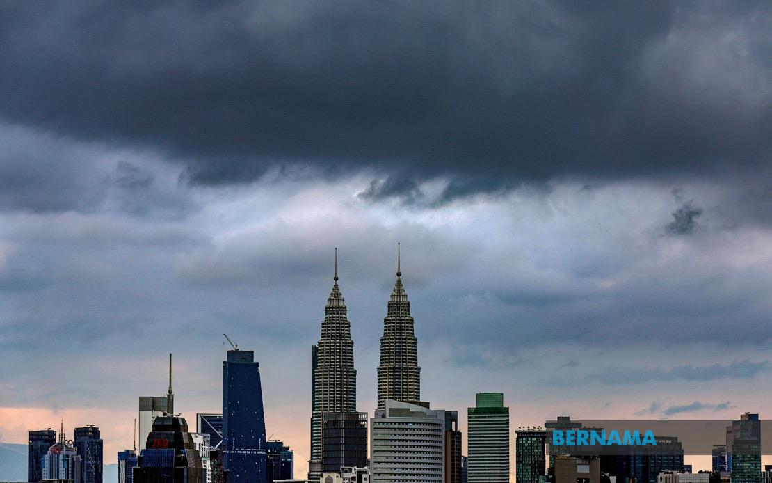Thunderstorm Alert Issued for KL, Putrajaya and 11 States Until Evening
