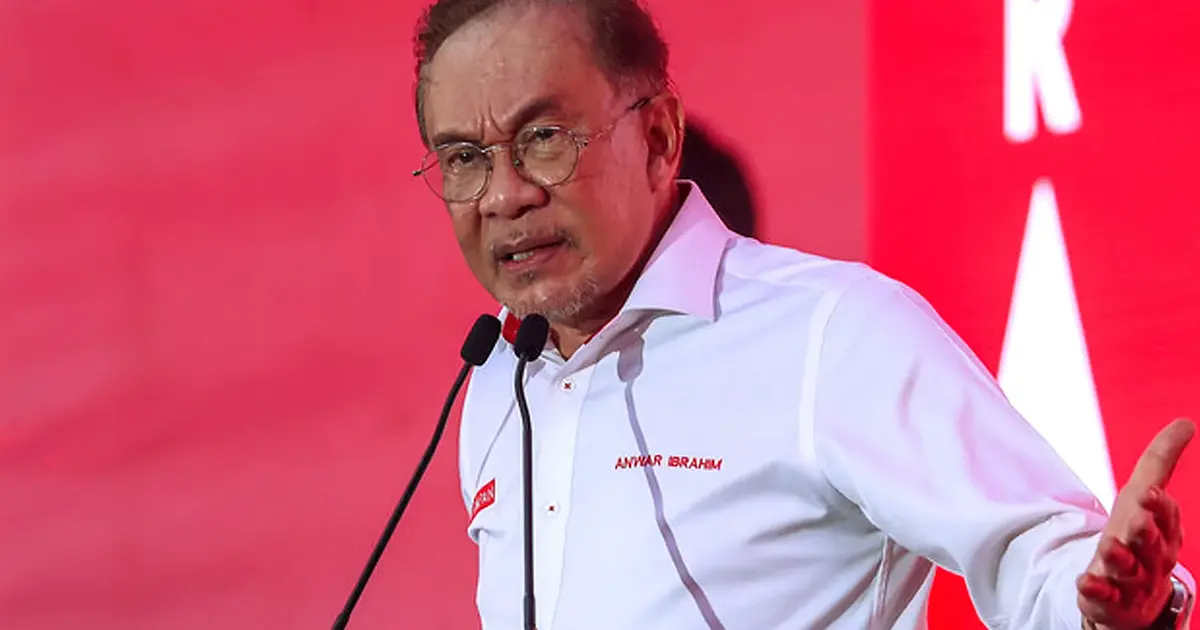 Anwar emphasizes importance of maintaining strong ties with Malay rulers