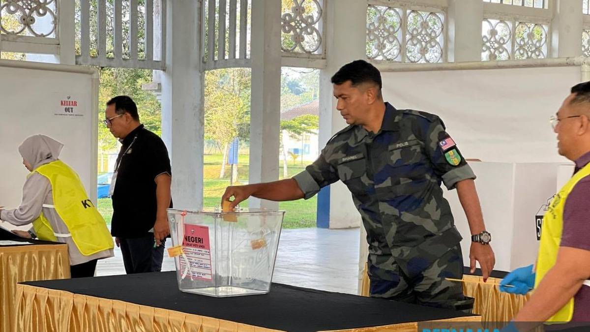 Nearly 25,000 Security Personnel and Military Staff Cast Early Votes in Johor Election