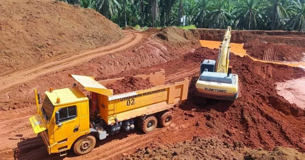 Nine arrested as authorities seize RM3.8 million in illegal bauxite mining haul in Kuantan