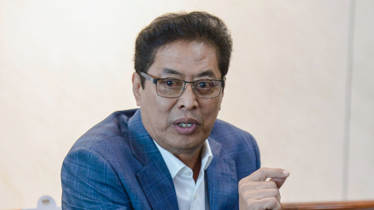 Parliament demands transparency in Azam Baki shareholding inquiry