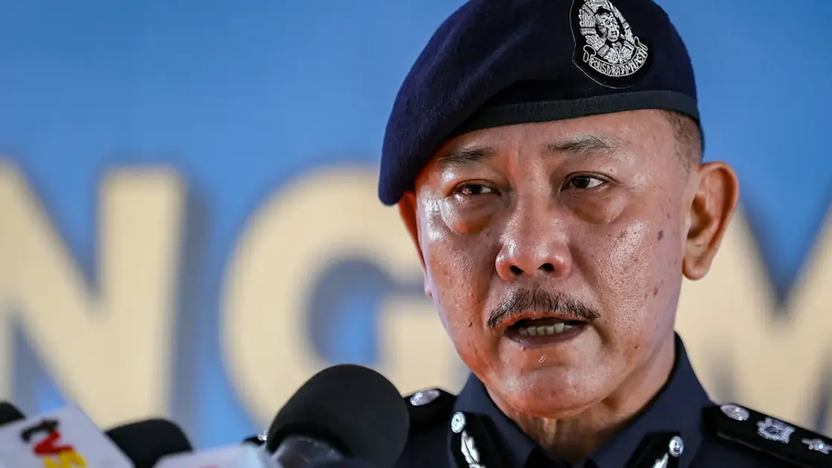 Three arrested as police investigate murder of bound body recovered from Batu Pahat river