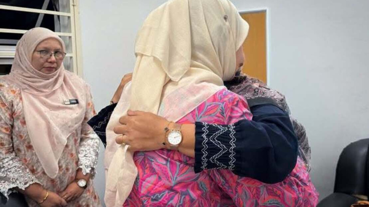 Education Minister Calls for Privacy as Investigation Begins Into Student's Death at Negeri Sembilan School