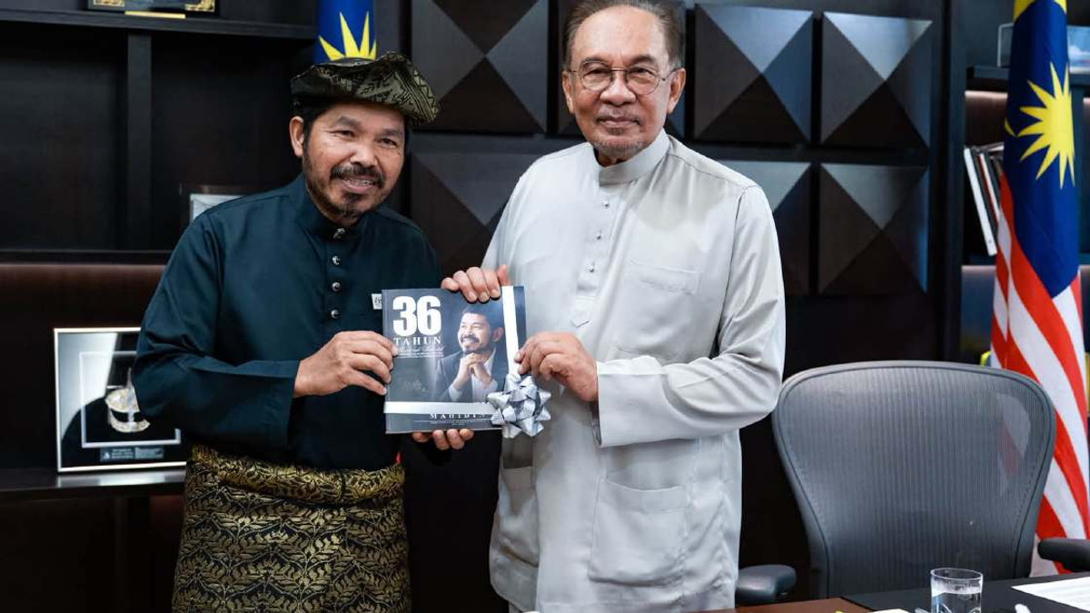 Chief Statistician concludes tenure with farewell call on Prime Minister