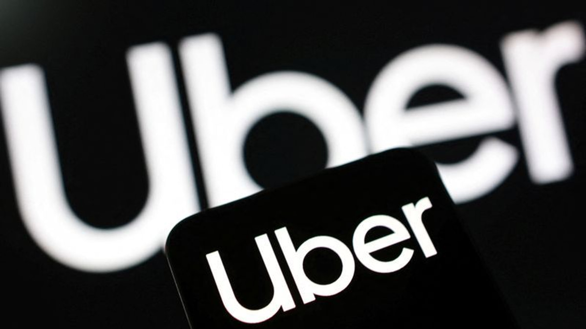 Uber and Lyft score legal victory against New York City driver notice law