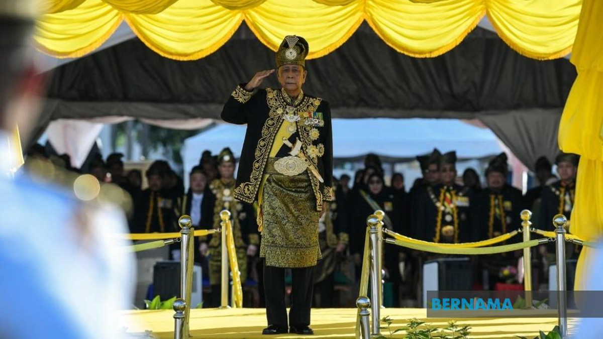 Sultan of Kedah Celebrates 84th Birthday with Ceremonial Guard of Honour